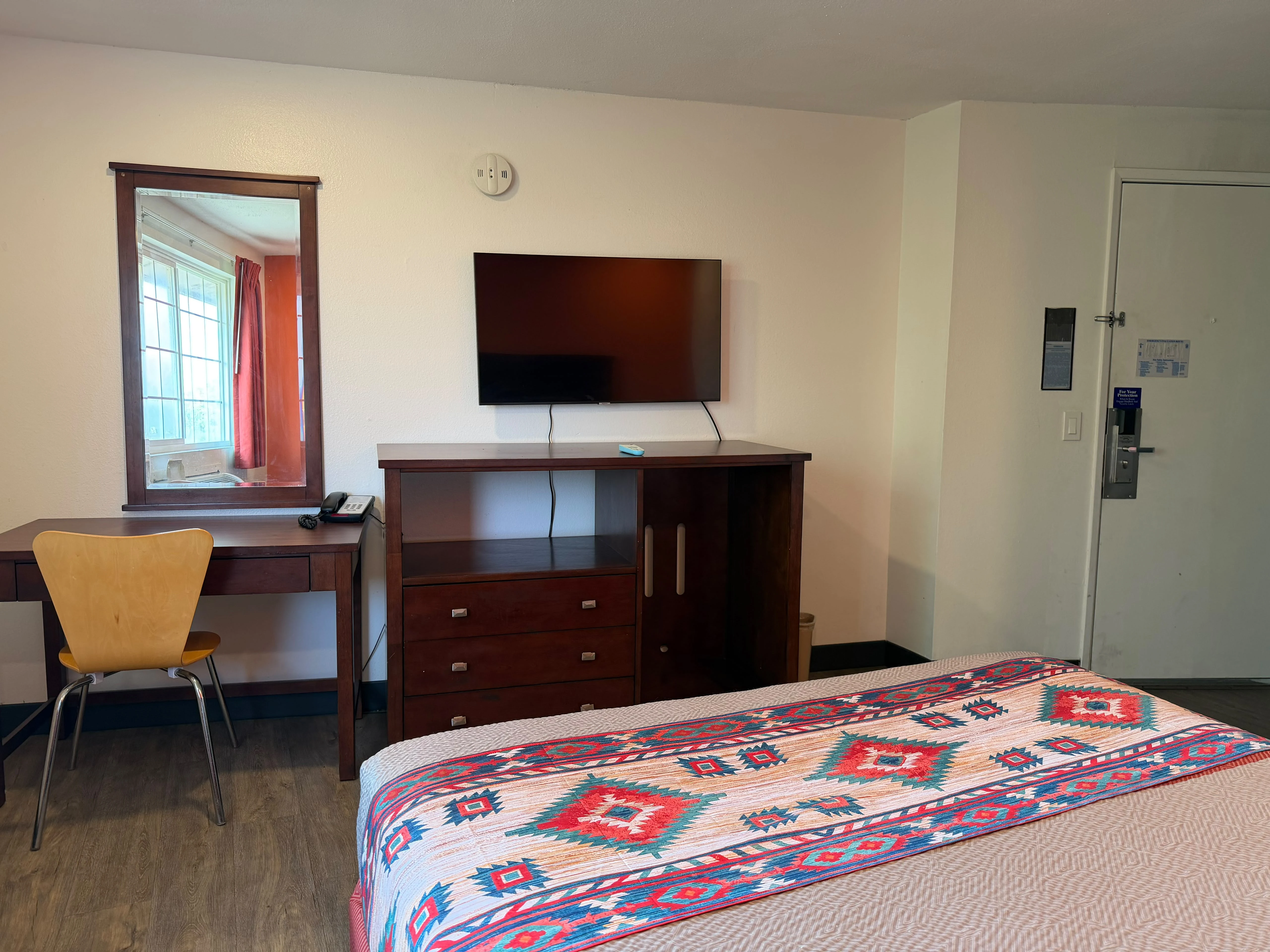 Two queen guest room at Pendleton Inn and Suites